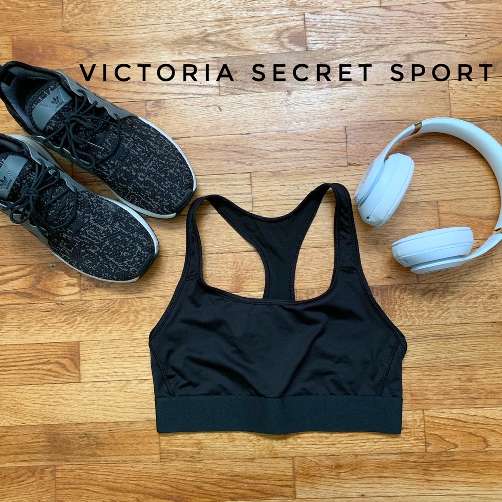VICTORIA SPORT | Classic Racerback Blk Sports Bra - Picture 2 of 5